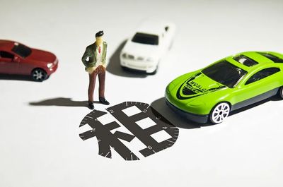 明日汽車租賃新規實施，租車一族必看